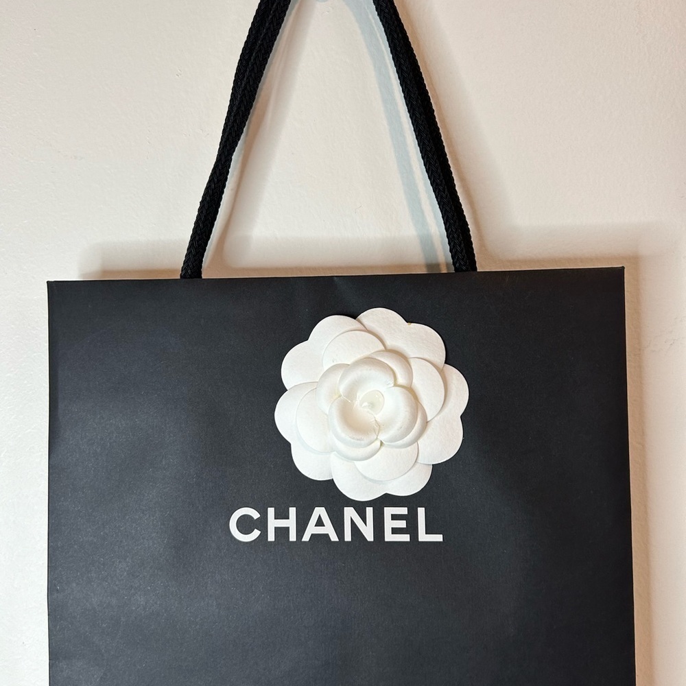 Chanel gift bag small size